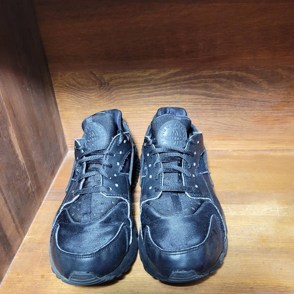 Nike Air Huarache Running Sneaker 7Y - Picture 3 of 9